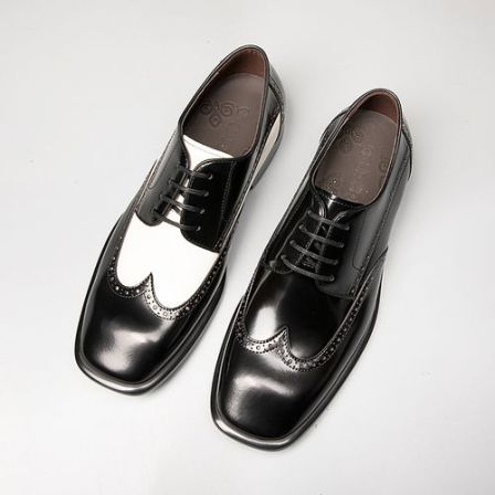 【黑白熊猫撞色】2026春季新品黑白拼色布洛克皮鞋方头雕花德比鞋