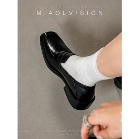 YF「妙侣」步月登云~老钱风亮面方头小皮鞋女款中性乐福鞋通勤单鞋