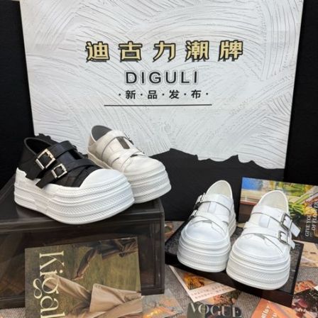 【迪古力】欧洲站女2026真皮新款欧货厚底双扣带休闲运动鞋单鞋源