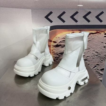 2321-32透网新款2026精品百搭潮流马丁靴中筒烟筒黑色女士