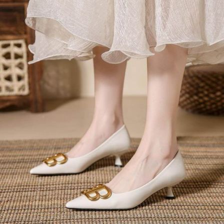 双扣高尖细风欧美跟跟鞋年春秋新款优雅百搭浅口单鞋女潮