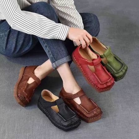 26120百春季新款牛皮复古百搭软底妈妈鞋防滑透气休闲平底单鞋女