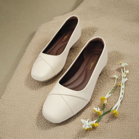 女鞋单鞋百搭软底豆豆鞋平底方头春秋舒适真皮复古粗跟奶奶鞋低跟