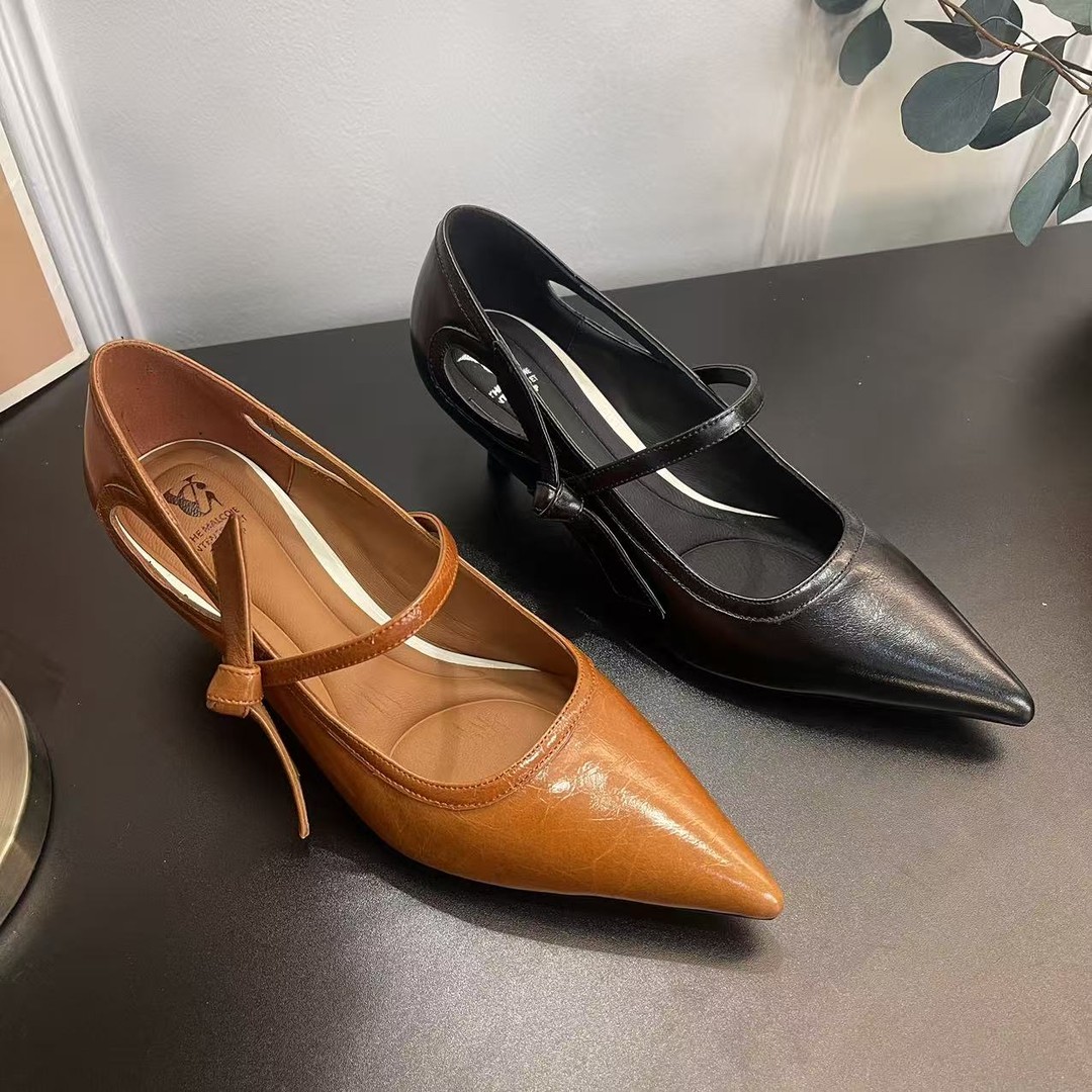 【Timelesss】2026春季新款尖头一字带浅口牛皮百搭低跟单鞋4cm主图