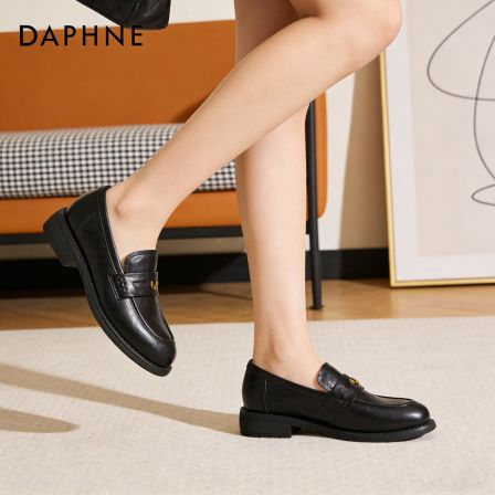 达芙妮2026春秋新款乐福鞋金属扣饰低跟浅口单鞋通勤学院风女鞋