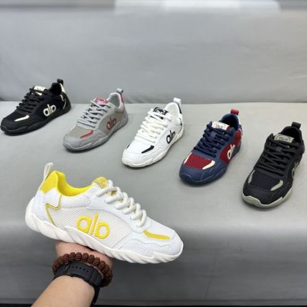 2026新款低帮系带拼接透气舒适软防滑潮流百搭时尚休闲轻奢男鞋