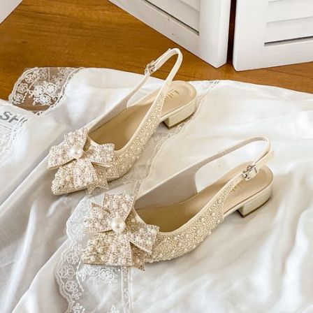 法式绝美尖头水钻粗跟包头凉鞋女夏新款时尚蝴蝶结晚晚风仙女拖鞋