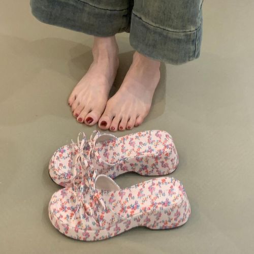 厚底5CM2026年春夏甜美仙女碎花蝴蝶结露趾一字凉拖鞋主图