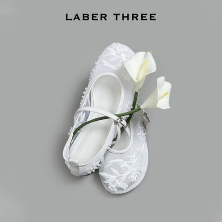 【LAMORE专属】LABERTHREE26春季拾光花序刺绣玛丽珍女平底单鞋