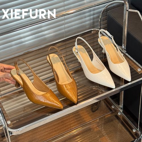 XIEFURN/鞋夫人细跟尖头纹理高跟鞋白色女2026年浅口单鞋一字扣带主图