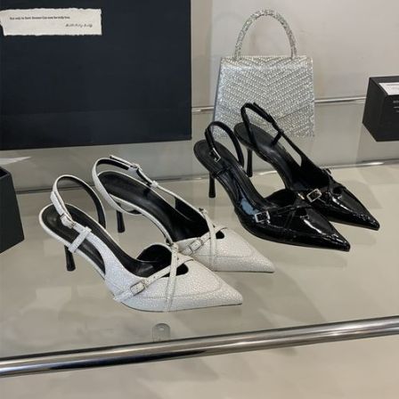 仙女风尖头法式凉鞋女2026夏季细跟一字带性感小众时装气质高跟鞋