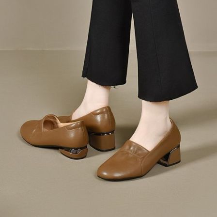 圆头单鞋女秋季荷叶边浅口女鞋四季鞋粗跟工作鞋妈妈鞋软面中跟鞋