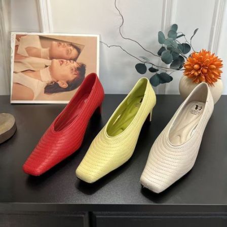 【Timelesss】2026春季新款复古方头绗缝牛皮气质百搭方头单鞋4cm