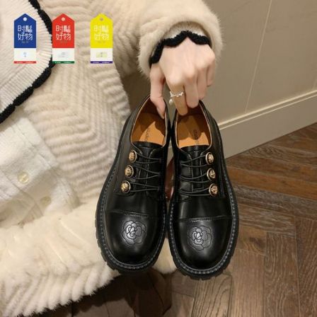 时髦好物/葡萄妈studiolee 复古厚底粗跟刺绣乐福小皮鞋女春秋季