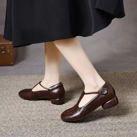 2026新款春秋季真皮法式魔术贴玛丽珍鞋女粗跟舒适不累脚白色单鞋