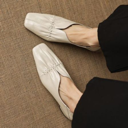 深口单鞋小众设计感英伦复古中跟方2026年春季粗跟浅口低跟女鞋