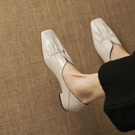 【NICESEE】3cm,2026春季新款法式方头休闲真皮单鞋女低跟乐福鞋