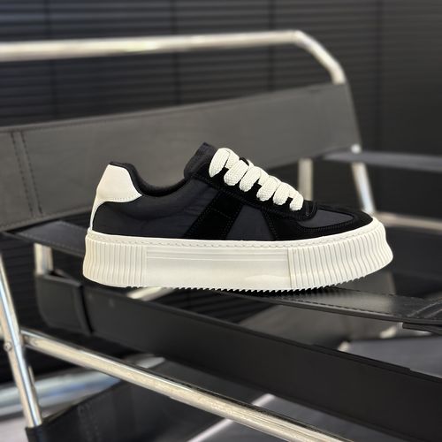 男士休闲风厚底板鞋男透气百搭圆头小白鞋潮流运动休闲增高饼干鞋主图