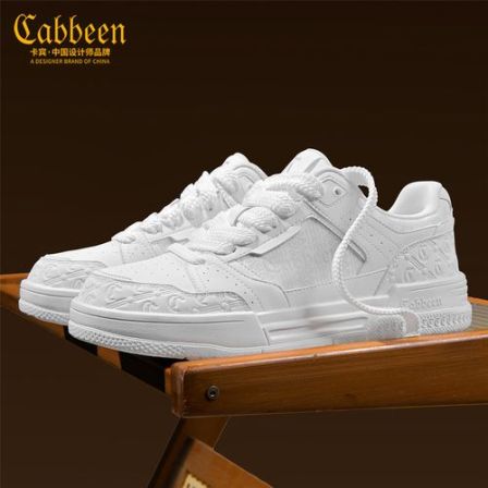 卡宾男生潮款鞋子民族风织唛徽标增高运动板鞋男款春季新款小白鞋