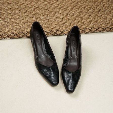 Dannyfrey丹尼芙蕾新款经典头层羊皮复古浅口女细跟一脚蹬单鞋5CM