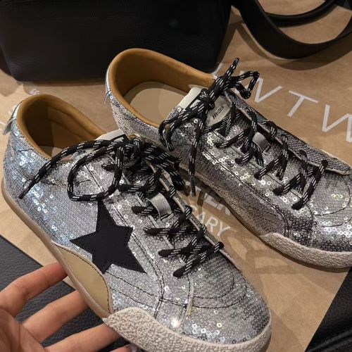 XMM.【亮片鞋】女鞋子星星银色低帮满印系带时尚休闲鞋J5900-1918-1主图