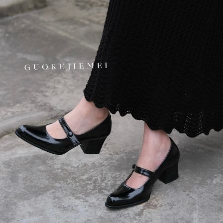 【Jellykk】7cm法式中古感高跟玛丽珍百搭尖圆头设计款赫本风单鞋