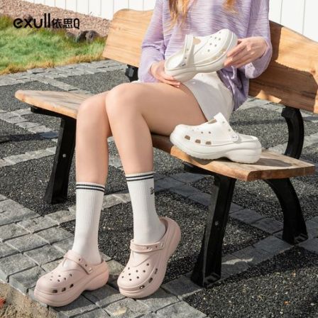 依思Q云朵洞洞鞋带鞋花女款夏季凉拖厚底防滑增高软底沙滩鞋女ins