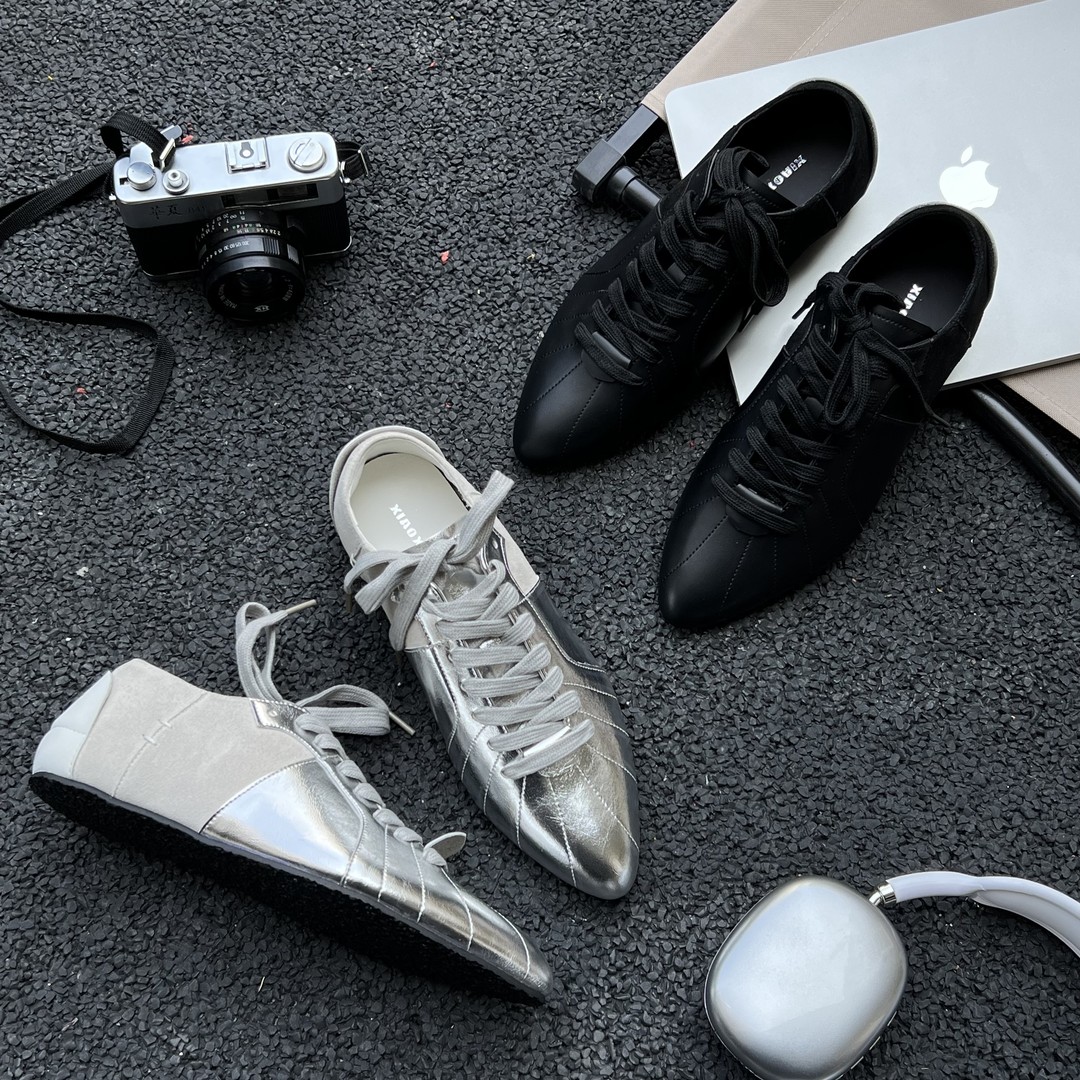 糖糖「赛车尖头德训」复古银灰拼色低帮休闲鞋显瘦显脚小;FCX31062主图