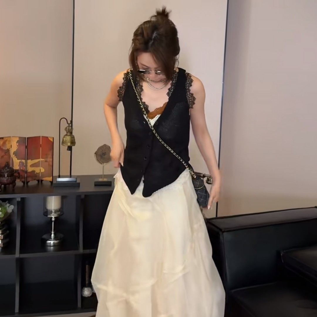  RISING&CLOUDS【小云姐】气质时尚百搭休闲拼接蕾丝V领背心030214主图