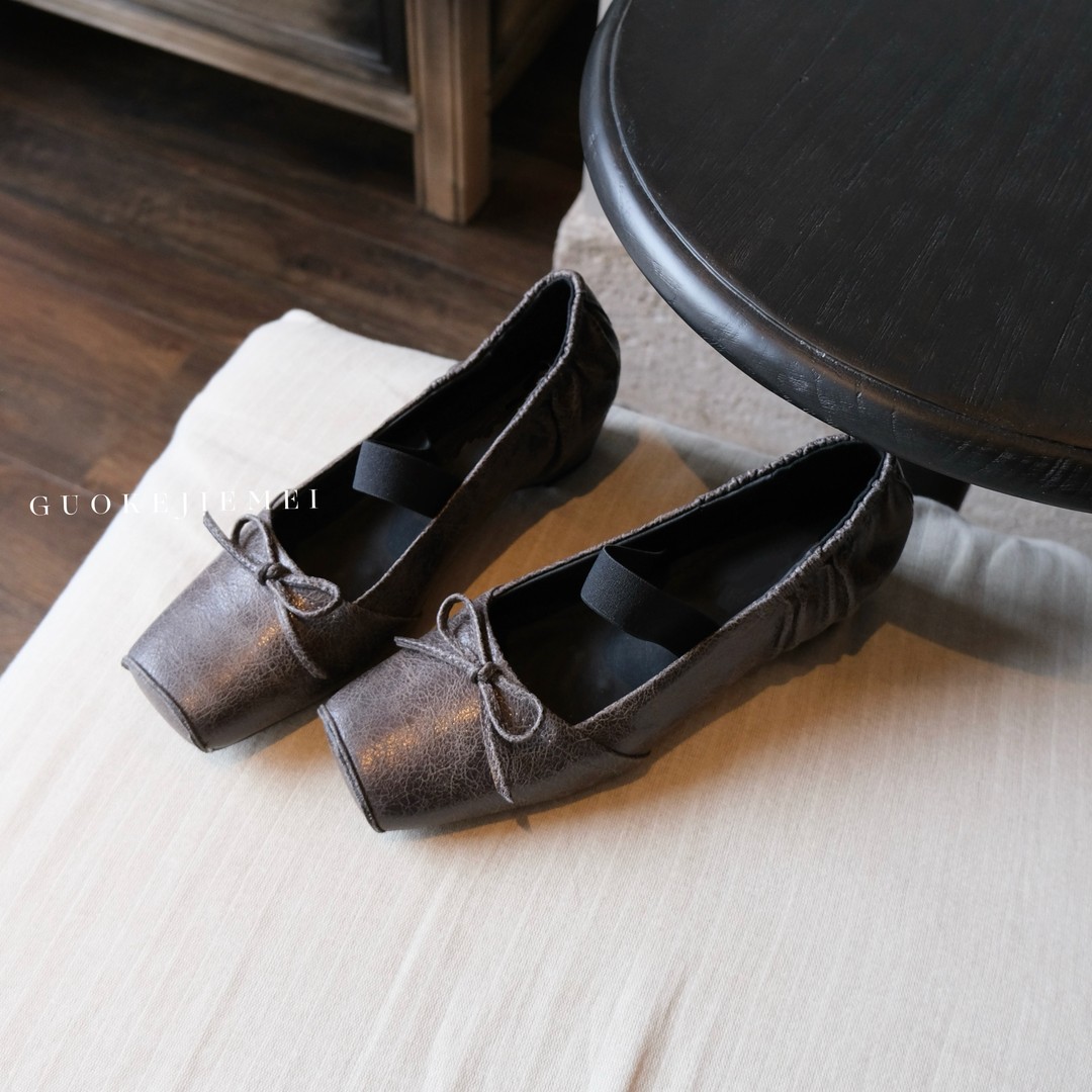 【Jellykk】5cm甜酷风方头百搭芭蕾舞爆裂纹褶皱巨软博主风时装单鞋主图