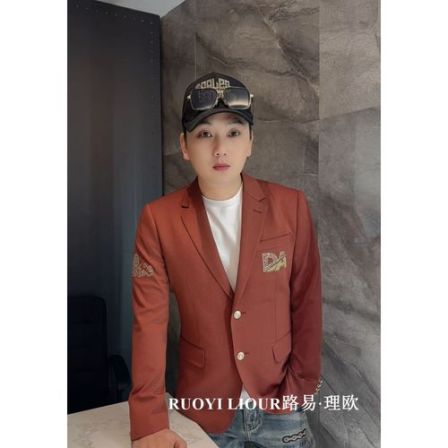 【路易理欧】新款时尚英伦亮钻字母DA标简约休闲便西0010