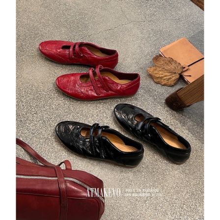 吕小布 | 出游季 纯手工限定版魔术贴平底极简小皮鞋玛丽珍女0685