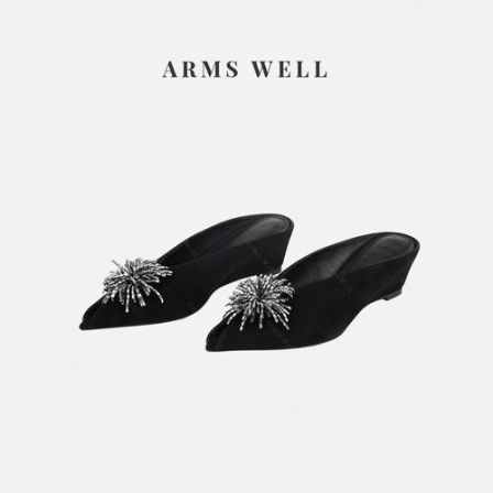 ARMS WELL王囡囡 黑色尖头钻花高跟鞋（跟高:6.5cm）S710G