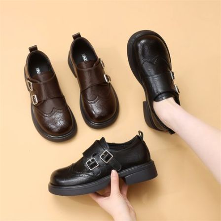 复古英伦风雕花乐福鞋女2026年春季新款平底显瘦软底不累脚小皮鞋