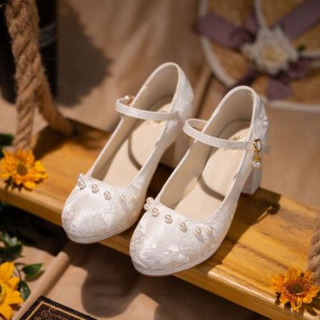 新中式珍珠蕾丝玛丽珍鞋女粗跟配裙子旗袍单鞋米白色一字带高跟鞋