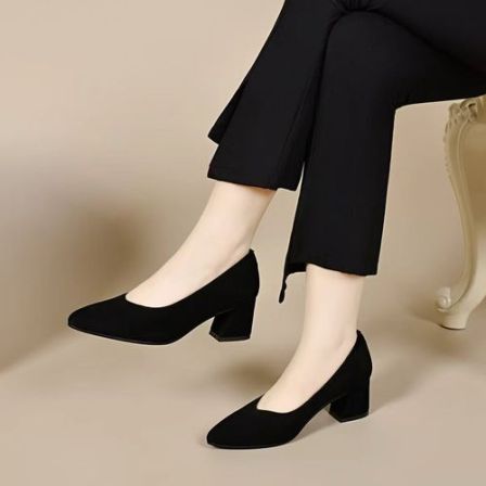 尖头高跟单鞋女2026春新款百搭仙女浅口瓢鞋船鞋黑色职业工作鞋女