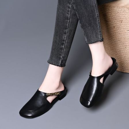 金属链条镂空包头半拖鞋女2025春夏新款方头平底软皮后空穆勒鞋子