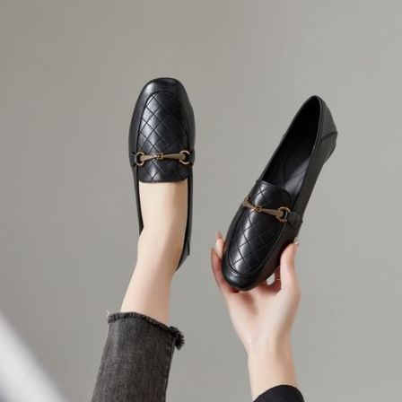 Y506-2 新款春秋休闲百搭软皮软底真皮方头平底单鞋女大码女鞋