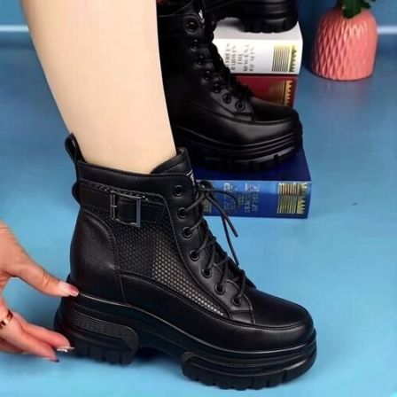 8公分厚底内增高马丁靴女2026时尚百搭短靴显瘦小个子四季款网靴