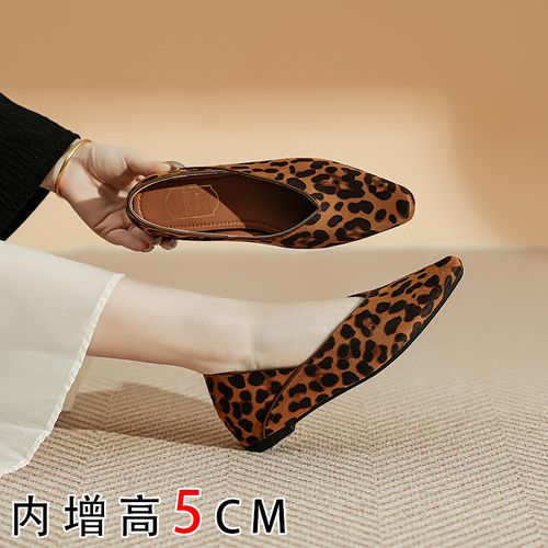 2025豹纹方头法式通勤单鞋平底软底复古港风隐形内增高5cm浅口鞋主图