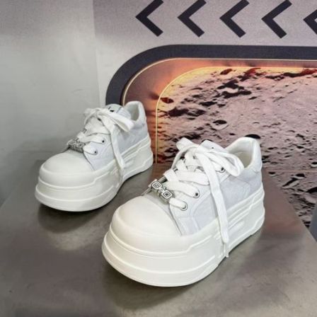 5577-1新款2026圆头系带韩版简约休闲板鞋潮流百搭ins