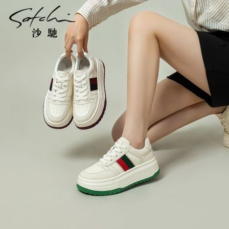 沙驰女鞋撞色厚底增高真皮小白鞋2025年春季新款透气轻便休闲鞋女