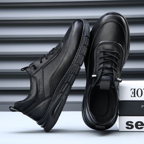 2026新款真皮休闲鞋黑色潮流潮鞋一脚蹬运动风皮鞋青年百搭男鞋子主图