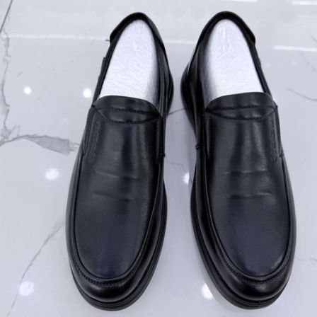 2026年新款男士休闲皮鞋