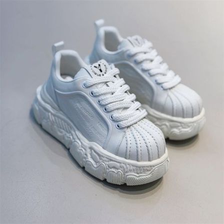 隐形内增高男士厚底休闲板鞋2026春季新款百搭贝壳头小白鞋