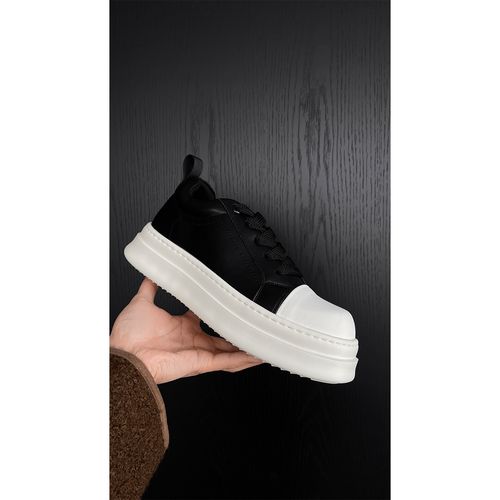 龙叨叨秋冬新品简约百搭休闲运动板鞋男潮牌低帮厚底增高系带男鞋主图