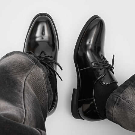 vibe尖头德比鞋男高级痞帅绅士商务亮面漆皮薄底商务正装休闲皮鞋