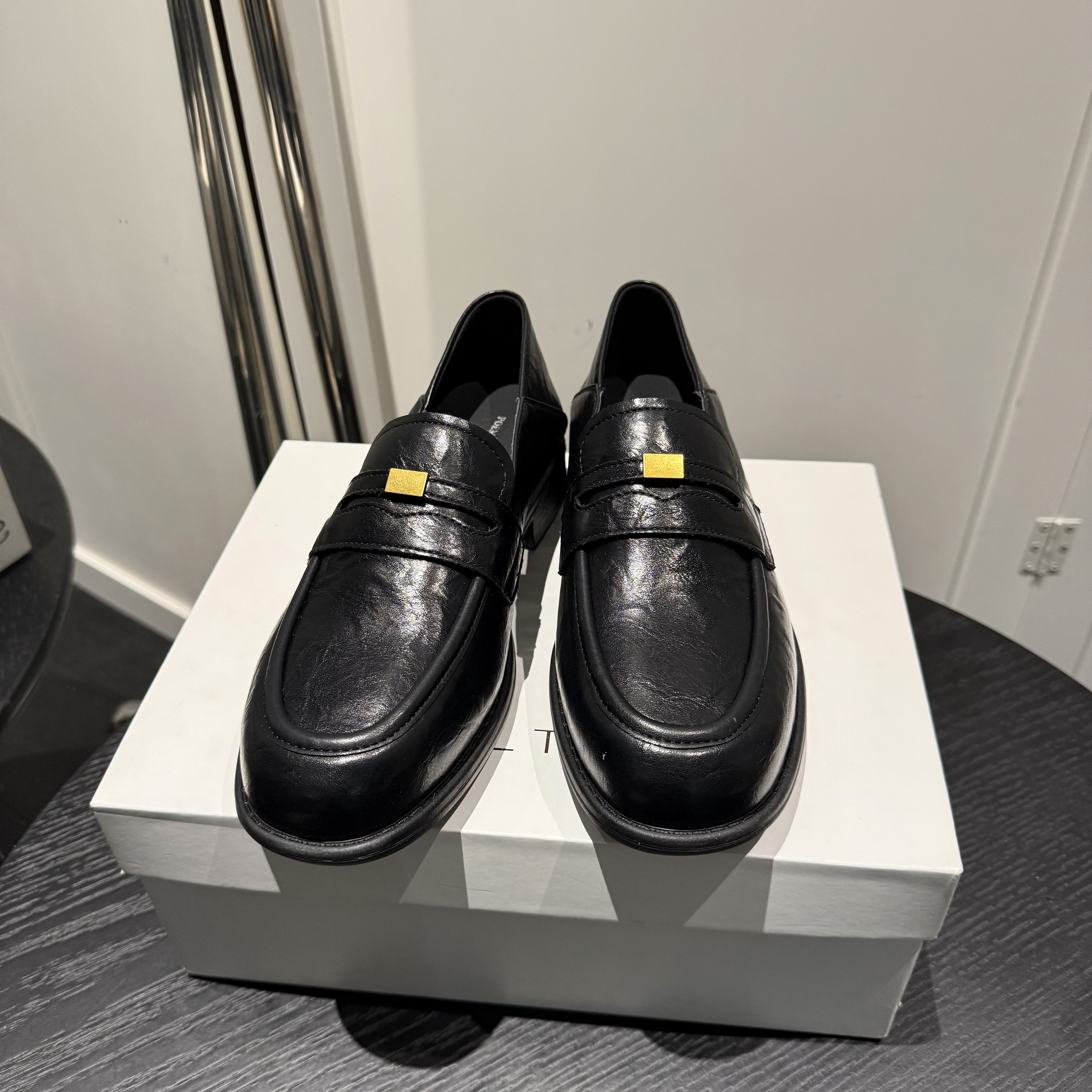 2026新款小皮鞋女英伦春秋新款复古圆头软皮通勤一脚蹬粗跟乐福鞋主图