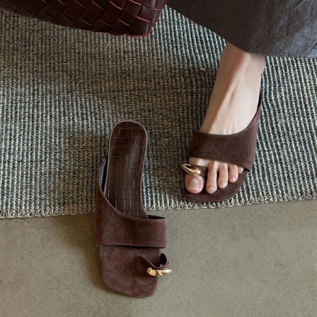 羊皮版~高级感气质方头金属扣套趾一字拖鞋女简约绒面小众凉拖鞋