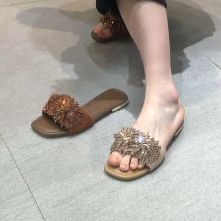 羊皮版~法式度假风烟花水钻平底一字拖女外穿高级感沙滩凉拖鞋夏